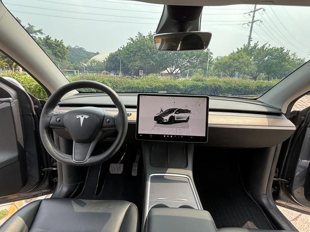 Certificated Pre-Owned Tesla Model Y 2022 Long Range All-Wheel Drive Version -u23798599