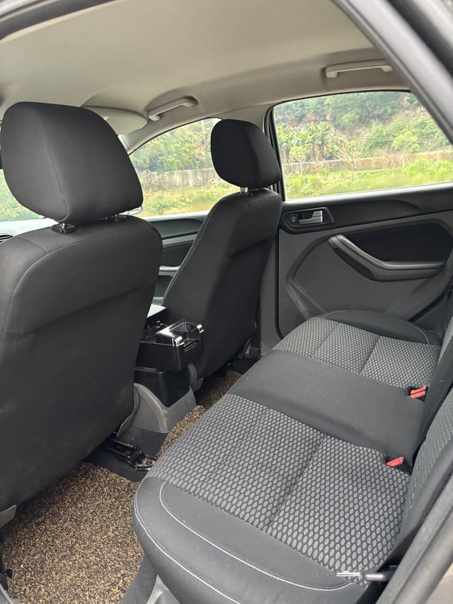 Certificated Pre-Owned Ford Focus 2013 Hatchback Classic 1.8L Automatic Base Model -u23502315