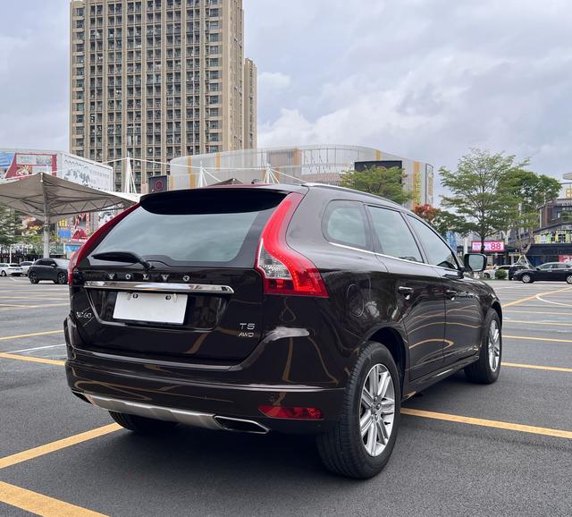 Certificated Pre-Owned Volvo XC60 2017 T5 AWD Smart Advance Upgraded Version -u23934250