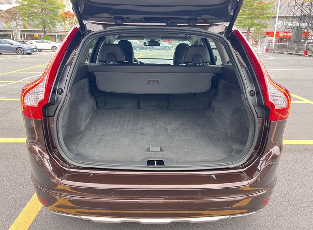 Certificated Pre-Owned Volvo XC60 2017 T5 AWD Smart Advance Upgraded Version -u23934250