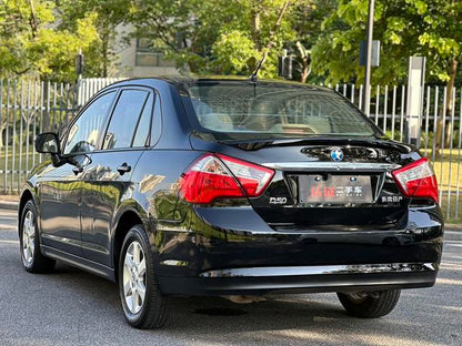 Certificated Pre-Owned Dongfeng Nissan Venucia D50 2013 1.6L Automatic Fashion Edition -u21005327