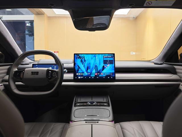 Certificated Pre-Owned Geely Galaxy Xingyao 8 PHEV 2025 Edition 130km EM-P Starship Version -u23976391