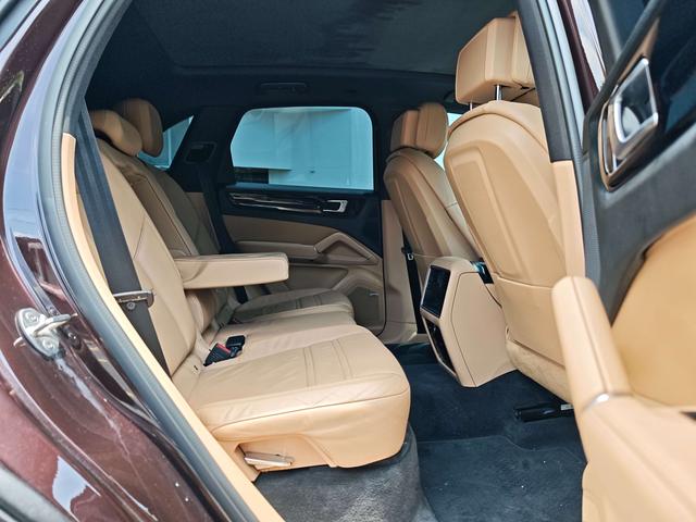 Certificated Pre-Owned Porsche Cayenne E-Hybrid 2019 Cayenne E-Hybrid 2.0T -u24003590