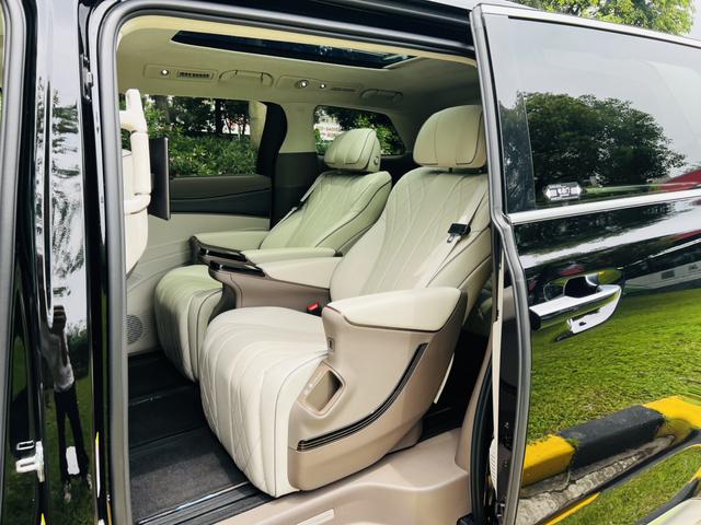 Certificated Pre-Owned Denza D9 DM 2022 970 4WD Flagship Edition -u24010901