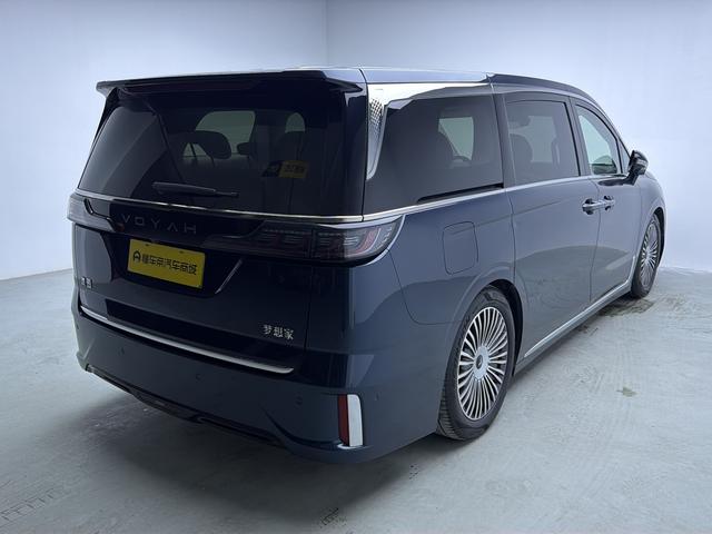 Certificated Pre-Owned VOYAH Dreamer PHEV 2025 4WD Flagship Kunpeng Edition -u23997283