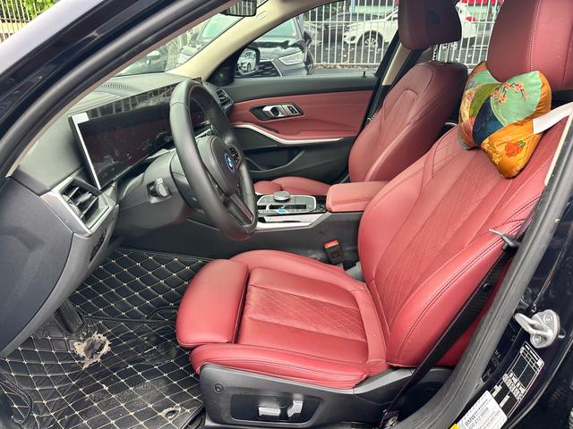 Certificated Pre-Owned BMW i3 2022 eDrive35L -u24002821
