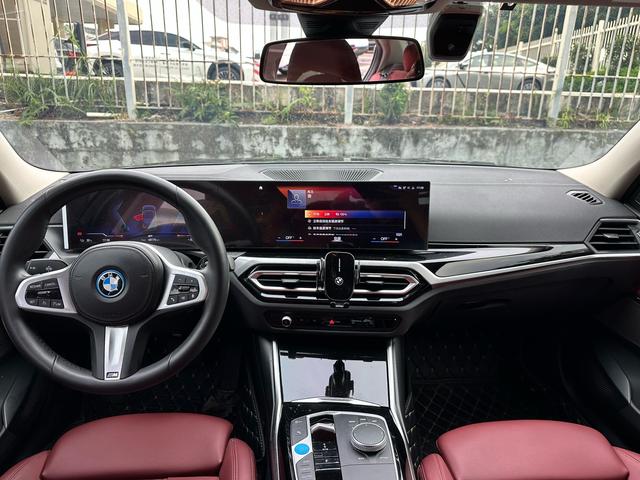 Certificated Pre-Owned BMW i3 2022 eDrive35L -u24002821