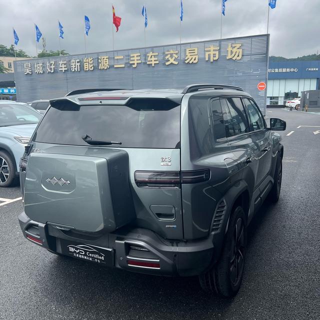 Certificated Pre-Owned Titanium 3 2025 Edition 501KM 4WD Ultra Version -u24003709