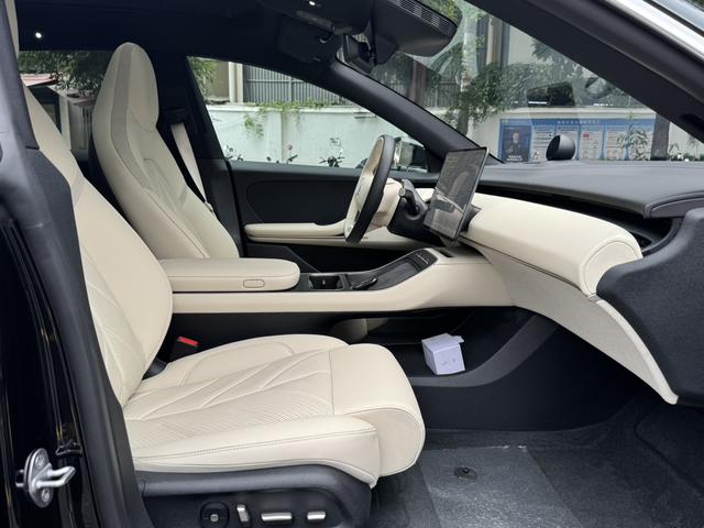 Certificated Pre-Owned NIO ET5T 2025 75kWh -u24037312