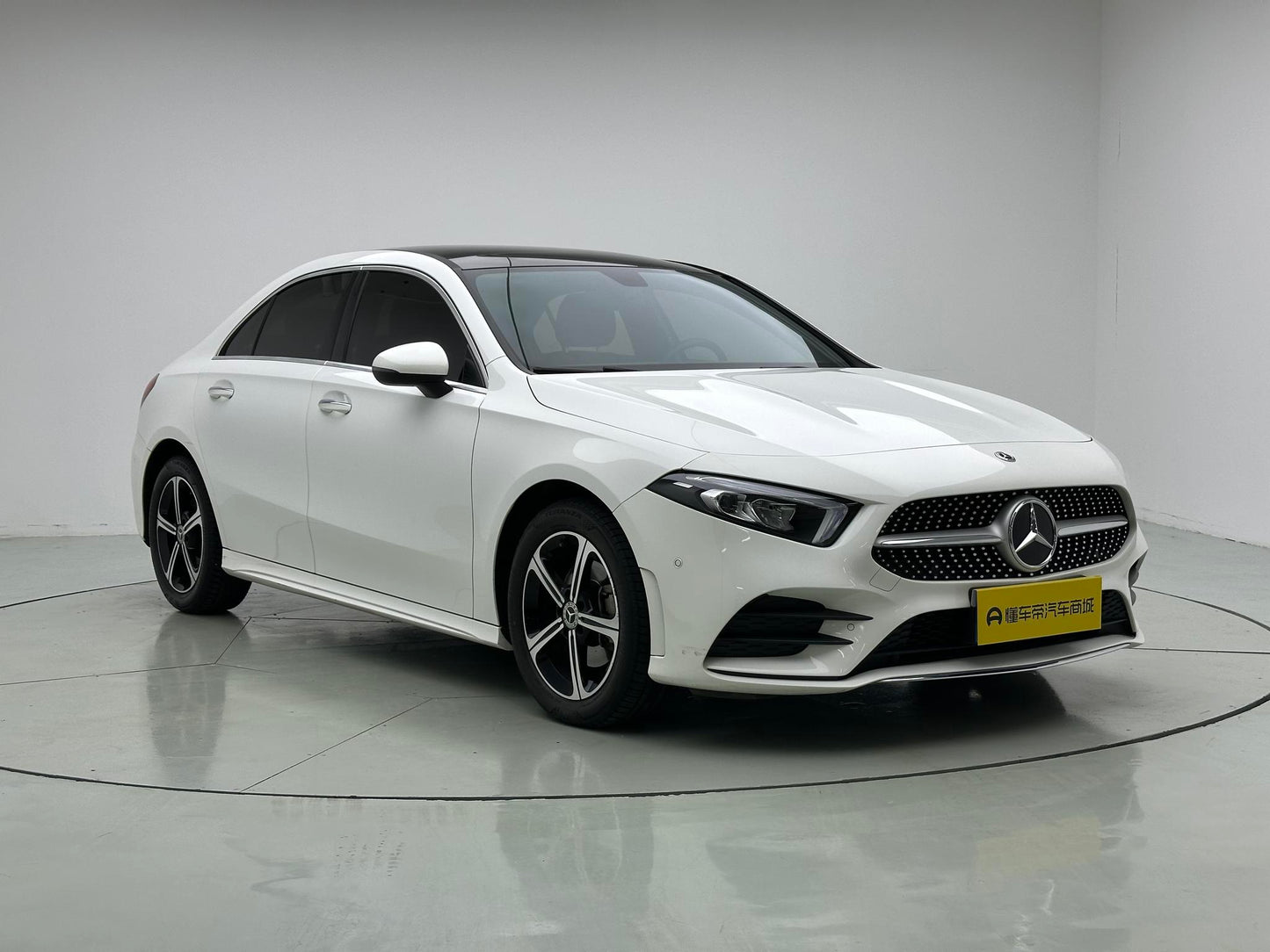 Certificated Pre-Owned Mercedes-Benz A-Class 2023 A 200 L Sport Sedan Fashion Edition -u23994298