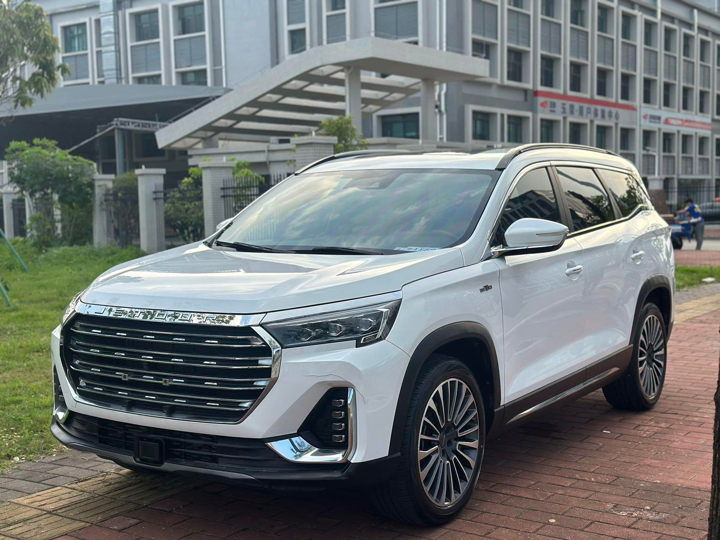 Certificated Pre-Owned Jetour X90 2022 Zilong 2.0T DCT ChangSheng Edition 7-Seater -u24016728