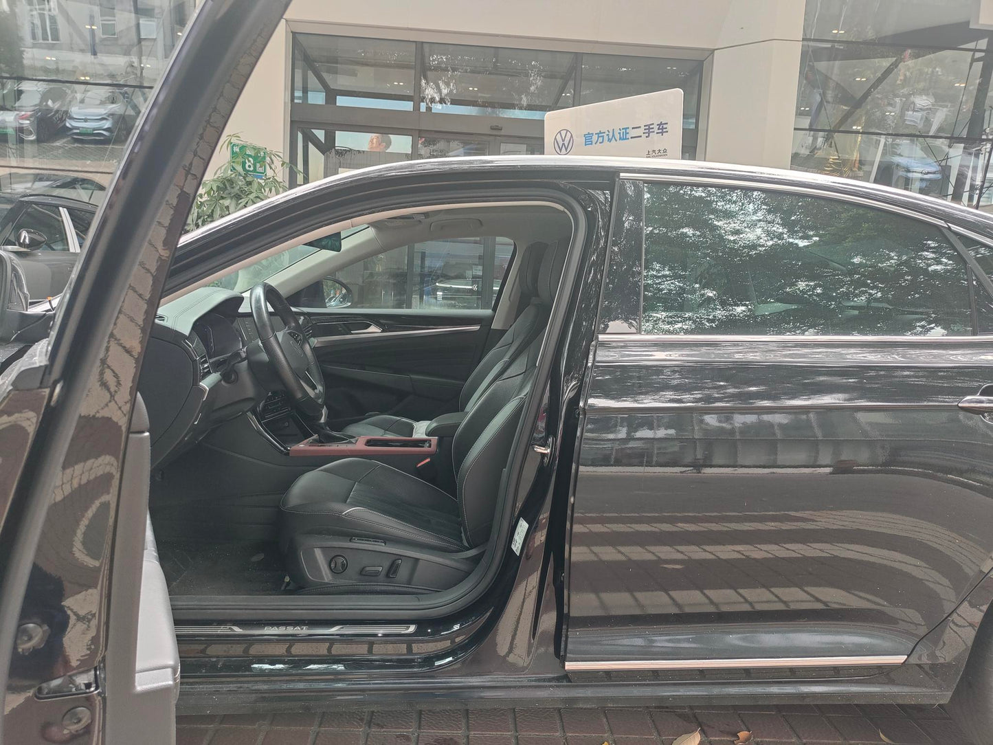 Certificated Pre-Owned SAIC Volkswagen Passat 2022 330TSI Starry Luxury Edition -u24056101