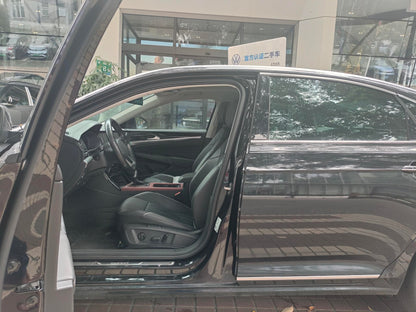 Certificated Pre-Owned SAIC Volkswagen Passat 2022 330TSI Starry Luxury Edition -u24056101