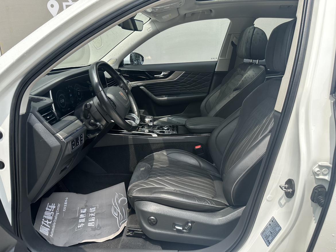Certificated Pre-Owned Hongqi HS5 2022 Refreshed Version 2.0T Intelligent Connected Flag Enjoyment Edition -u24010780