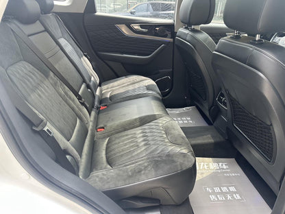Certificated Pre-Owned Hongqi HS5 2022 Refreshed Version 2.0T Intelligent Connected Flag Enjoyment Edition -u24010780