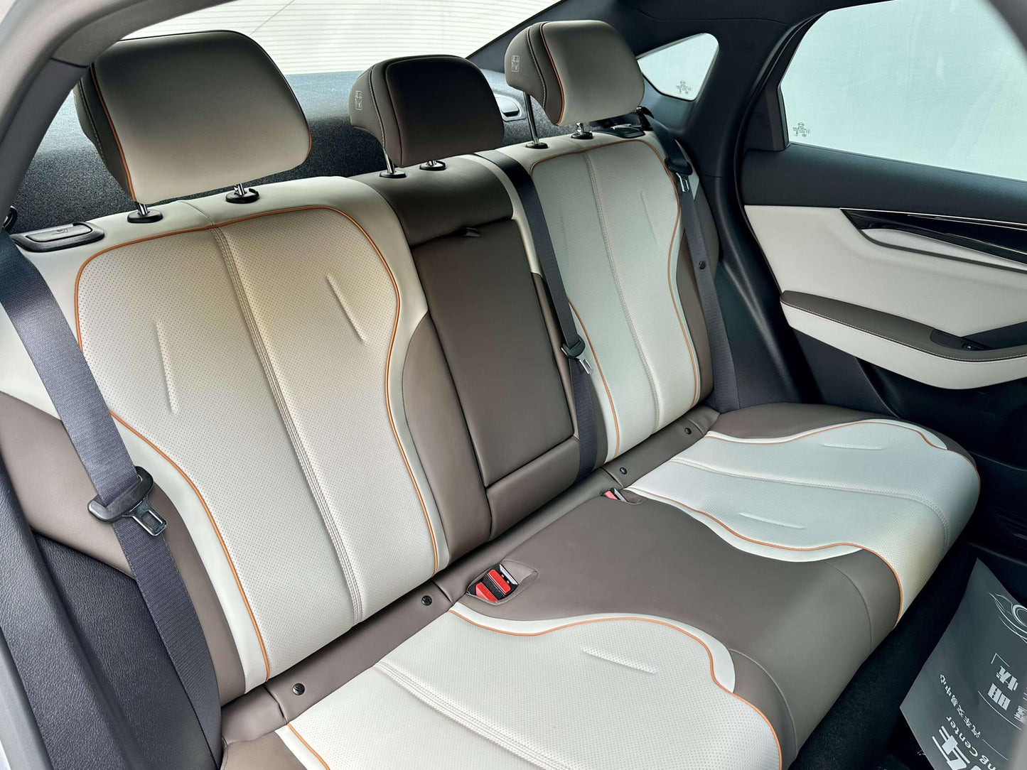 Certificated Pre-Owned BYD Qin PLUS DM 2023 DM-i Champion Edition 55KM Transcendence Model -u24105522