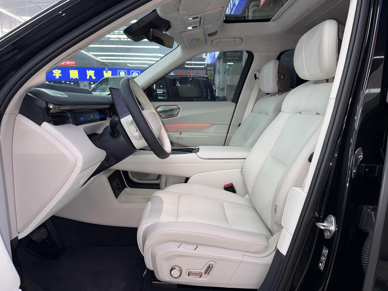 Certificated Pre-Owned Lynk & Co 900 2025 1.5T Ultra Six-Seater -u24107421