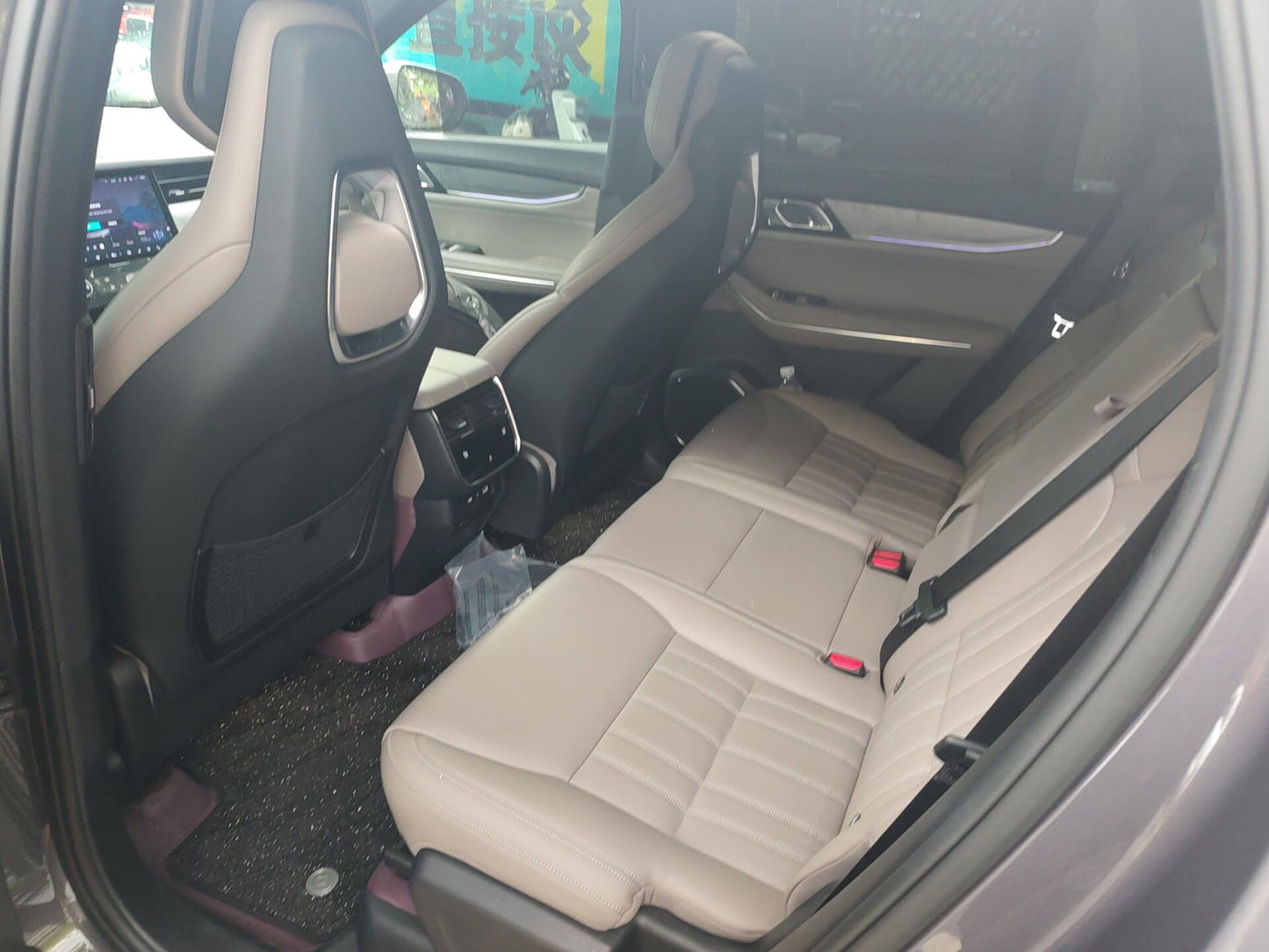 Certificated Pre-Owned Lynk & Co 09 EM-P 2023 EM-P 2.0TD Long Voyage Edition 7-Seater PM -u24123045