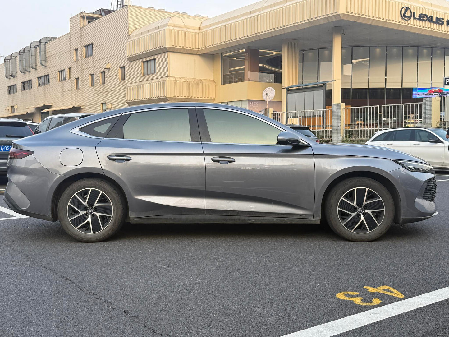 Certificated Pre-Owned BYD Qin L DM 2024 DM-i 120KM Leading Edition -u24131415