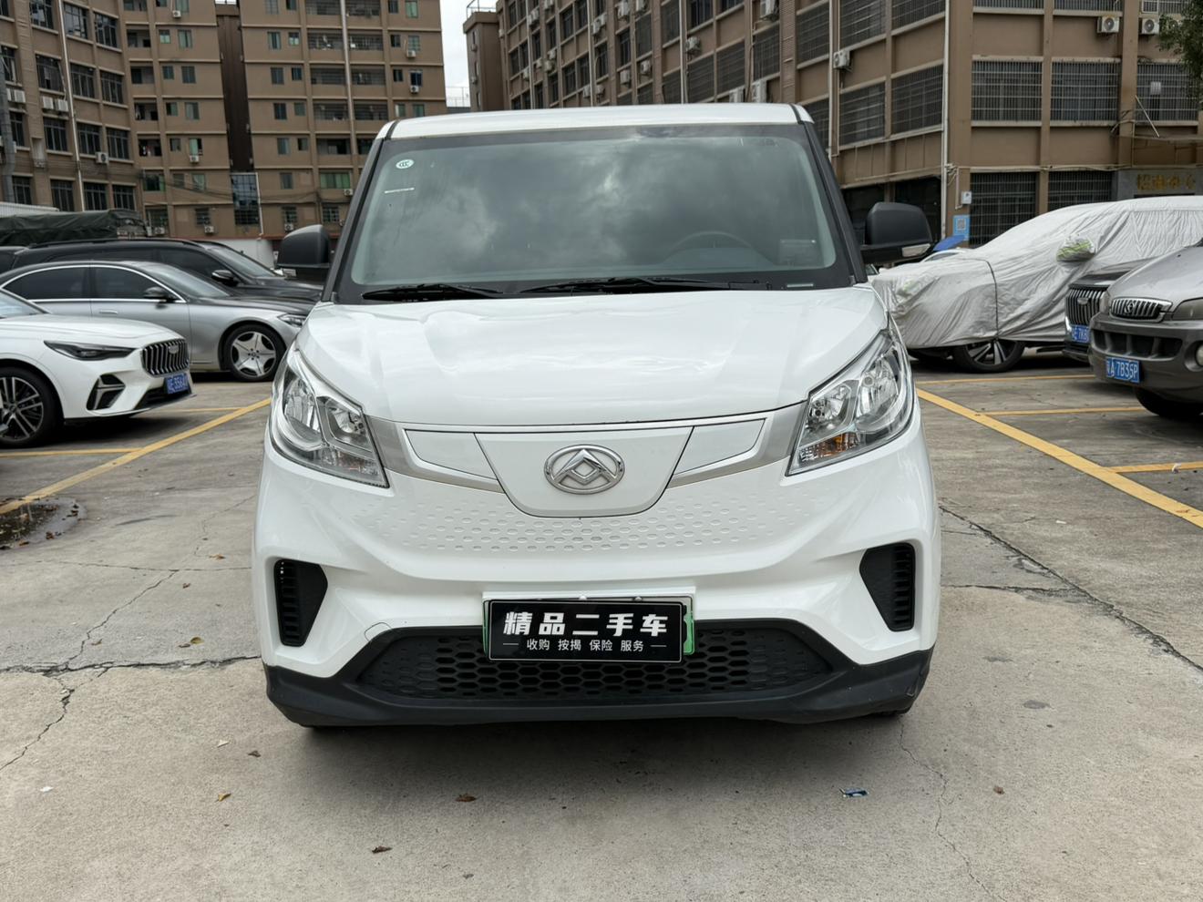Certificated Pre-Owned SAIC Maxus EV30 2023 Long Wheelbase CATL Pure Electric Intelligent Logistics Expert -u24133452