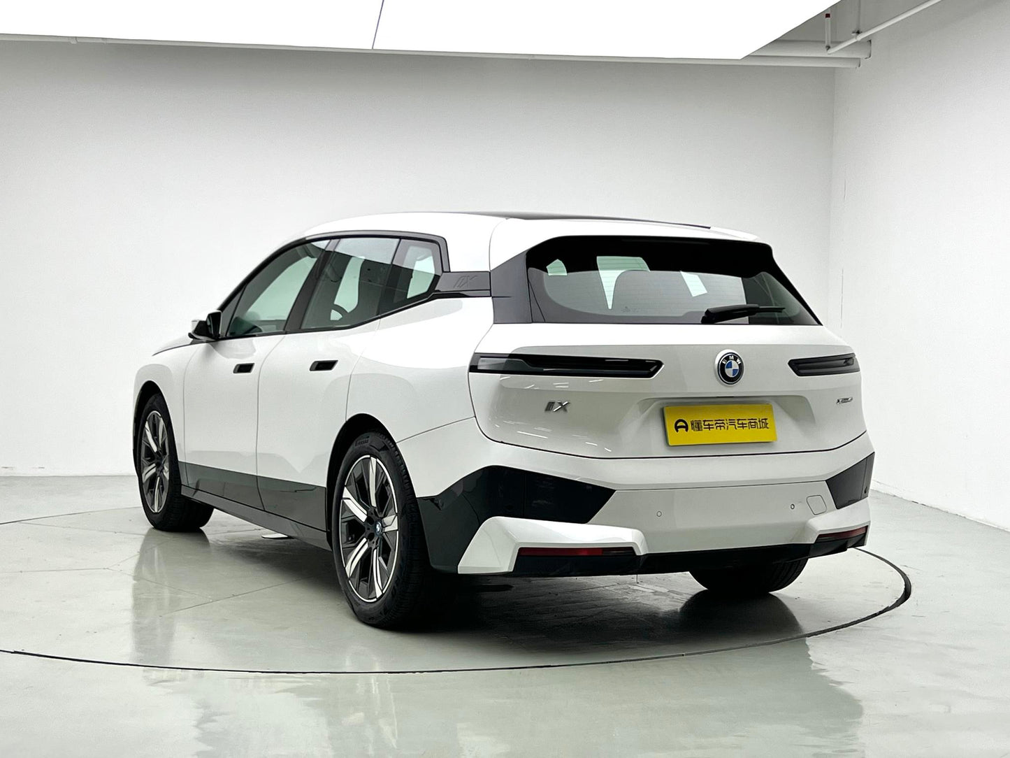 Certificated Pre-Owned BMW iX 2023 xDrive40 -u24123047