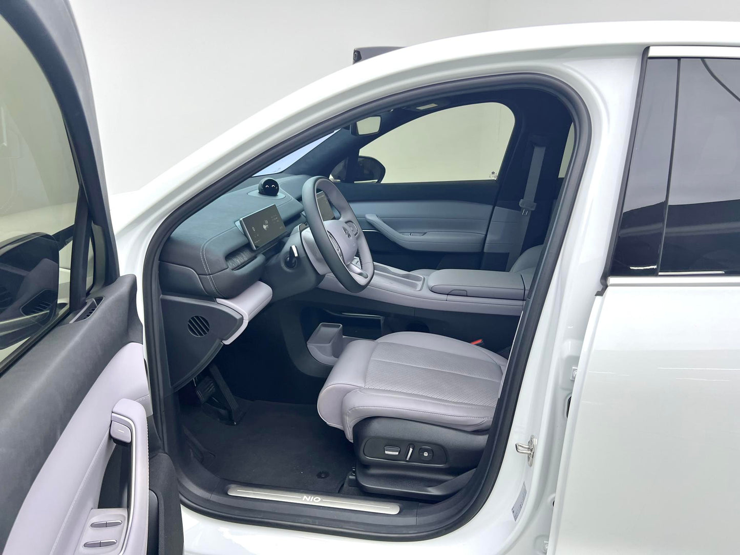 Certificated Pre-Owned NIO EC6 2024 75kWh -u24137543