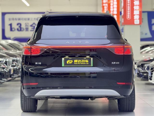 Certificated Pre-Owned Wenjie M9 2024 Extended-Range Max Six-Seater Edition -u22405012