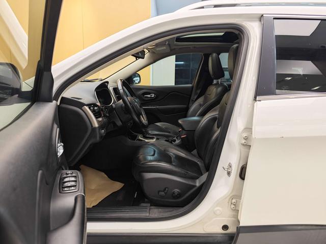 Certificated Pre-Owned Jeep Cherokee 2017 2.4L Leading Edition Smart Package - u22437483