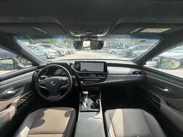 Certificated Pre-Owned Lexus ES 2023 260 Excellence Edition - u22692598
