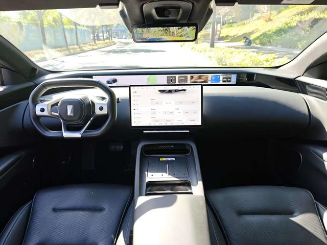 Pre - Owned Avita 12 2025 Ultra Rear - Wheel Drive Extended - Range Edition