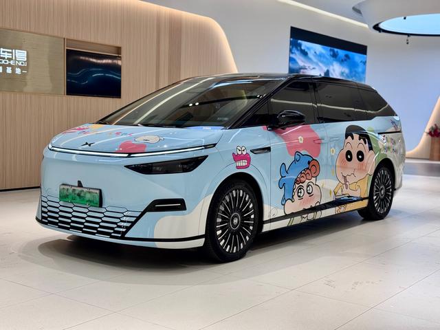 Certificated Pre-Owned XPENG X9 2025 All-Electric 702 4WD High-Performance Max-u21633320