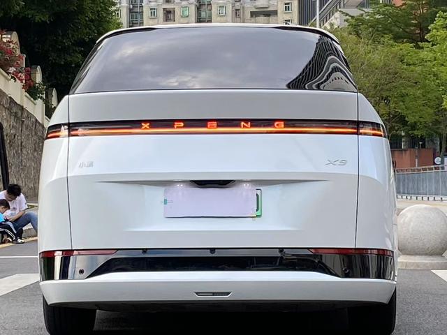 Certificated Pre-Owned XPENG X9 2024 610 Long Range Pro-u22080905