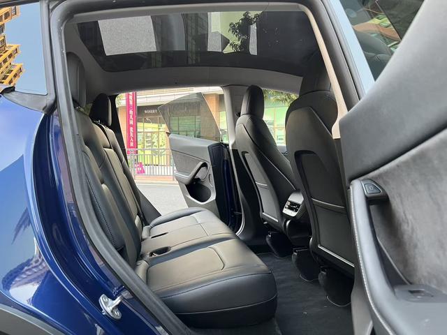 Certificated Pre-Owned Tesla Model Y 2021 Long Range All-Wheel Drive Version 3D3/3D5