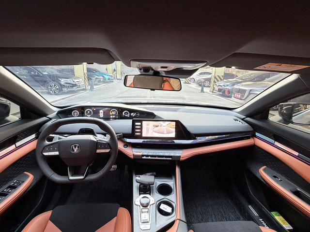 Certificated Pre-Owned Changan UNI-V 2025 1.5T 500Bar High-Energy Sport Edition - u22373988