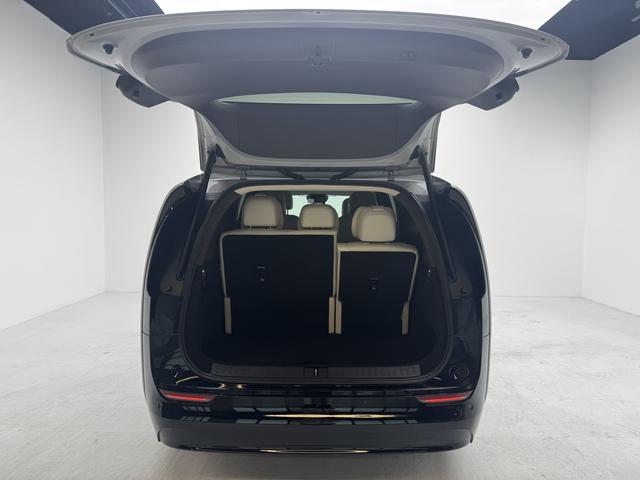Certificated Pre-Owned Li Auto MEGA 2024 Ultra Edition