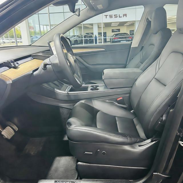 Certificated Pre-Owned Tesla Model Y 2022 Long Range All-Wheel Drive Version -u22569434