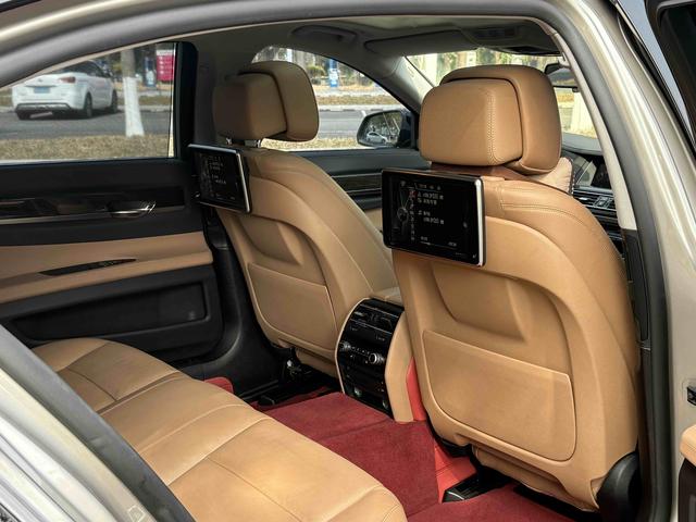Certificated Pre-Owned BMW Series 7 2014 730Li Premium Edition - u22060760