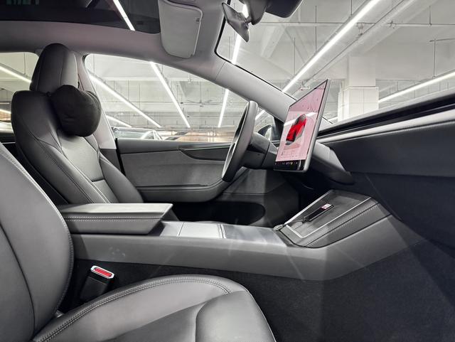 Pre-Owned Tesla Model Y 2025 Rear-Wheel Drive First Edition