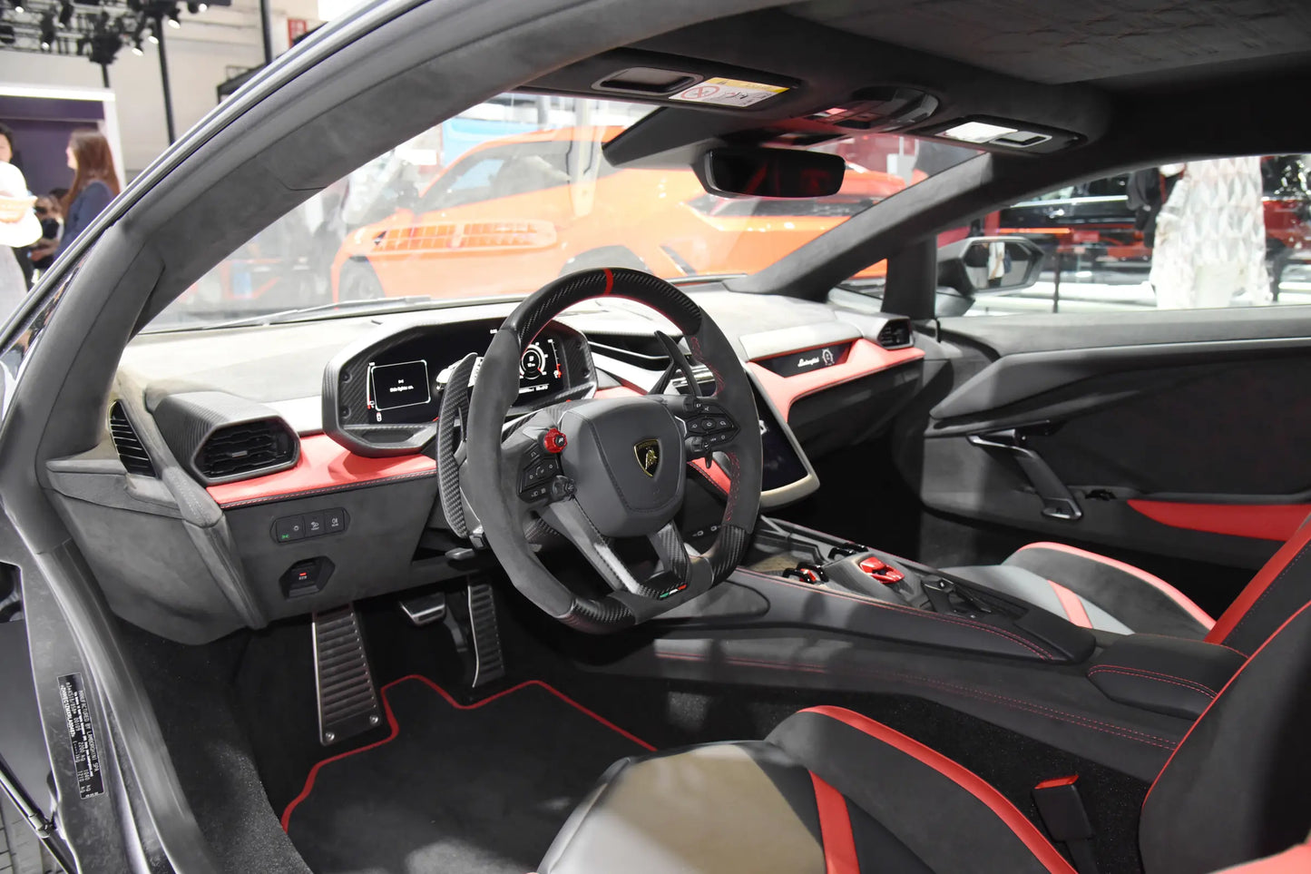 Lamborghini Revuelto -Hybrid PHEV