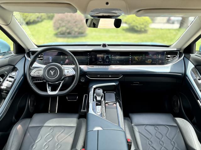 Certificated Pre-Owned VOYAH FREE 2021 4WD Standard Range-Extender Version -u21577860