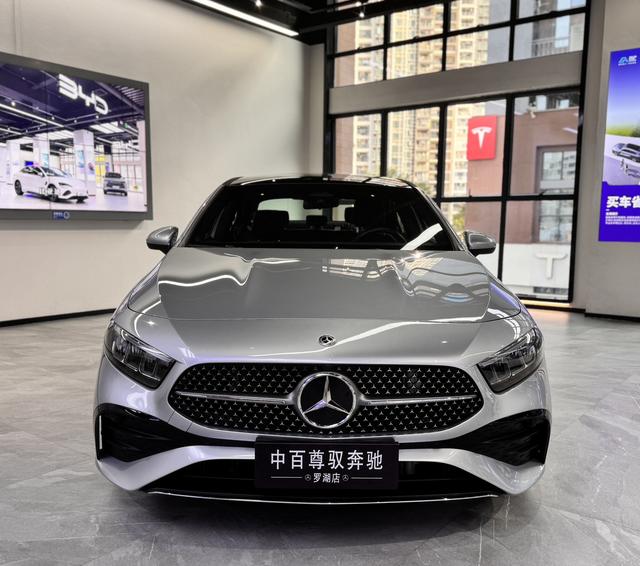 Certificated Pre-Owned Mercedes-Benz A-Class 2023 A 200 L Sport Sedan Fashion Edition - u21899955