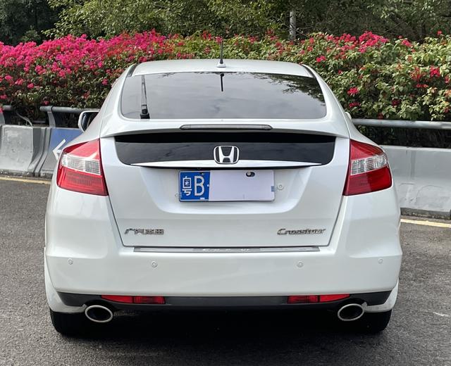 Certificated Pre-Owned Dongfeng Honda Crosstour 2012 2.4L Premium Edition - u22583257