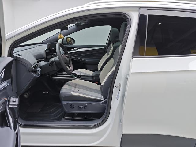 Certificated Pre-Owned Volkswagen ID.4 Crozz 2022 Pure Enjoyment Limited Edition