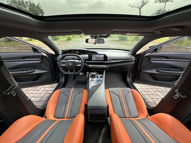 Certificated Pre-Owned Changan UNI-V 2024 1.5T Premium Sporty Edition - u21826096