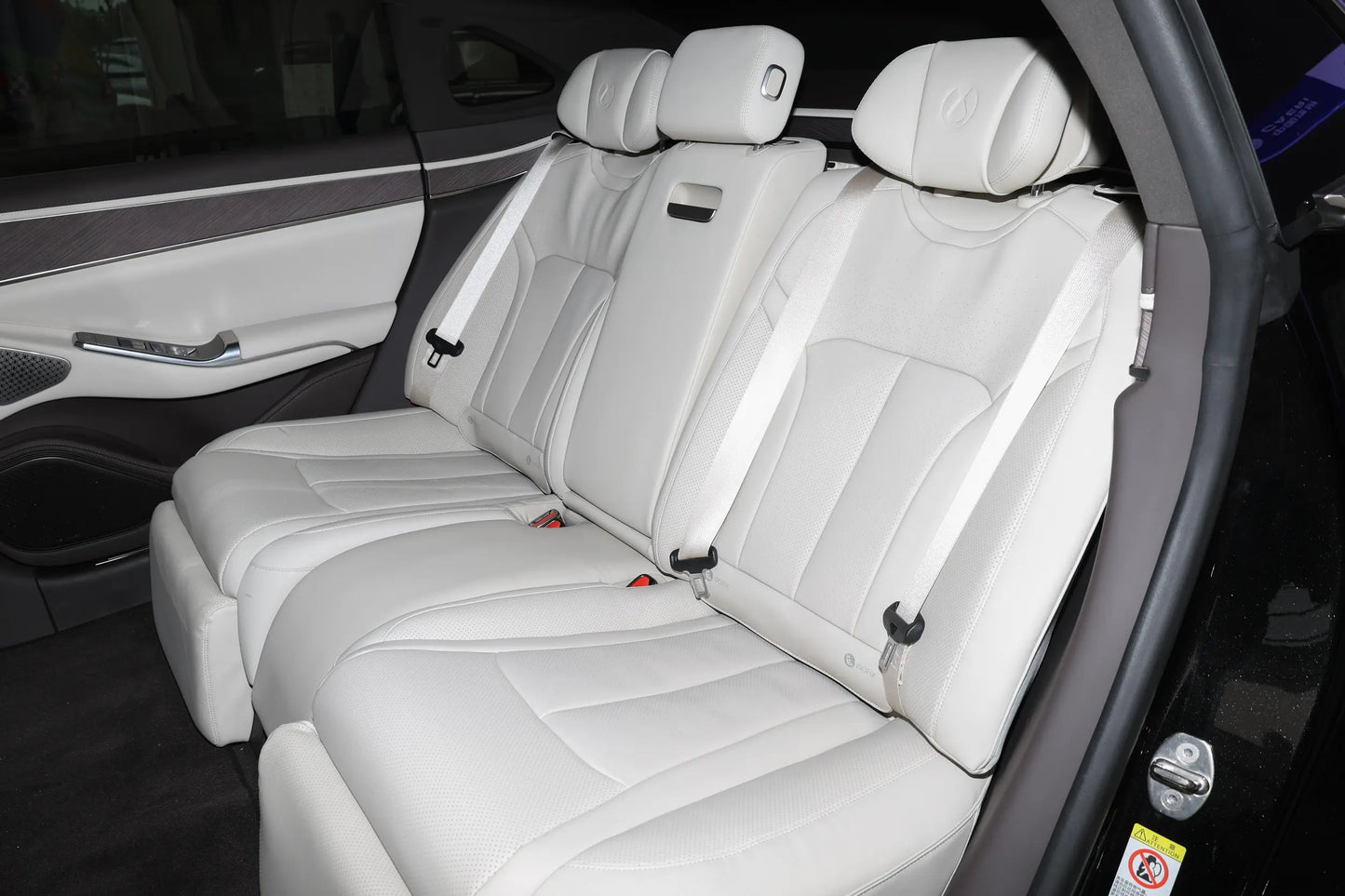 Denza Denza Z9 DM -Hybrid PHEV