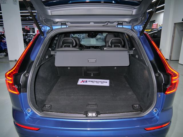 Certificated Pre-Owned Volvo XC60 PHEV 2019 T8 E-Drive Hybrid Inscription Sport Edition National V