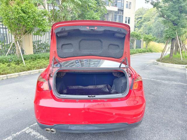 Certificated Pre-Owned Roewe 550 2013 Classic Edition 550 1.8L Automatic Fashion Model - u21077392