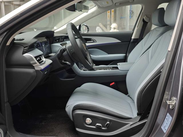 Certificated Pre-Owned Hongqi H5 PHEV 2025 Edition 170 Super Hybrid Version -u22075389