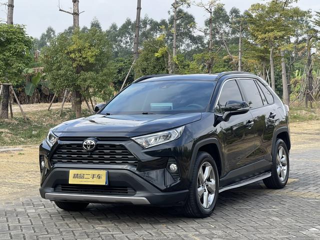 Certificated Pre-Owned RAV4 Rongfang 2021 2.0L CVT Two-Wheel Drive Fashion Edition - u22053209