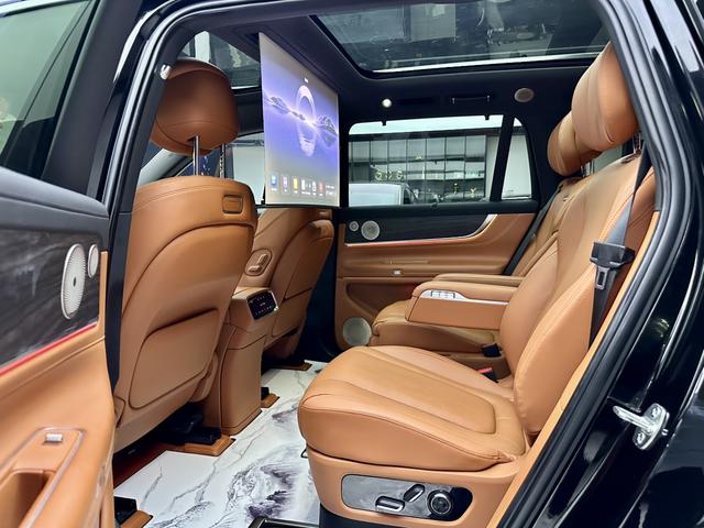 Certificated Pre-Owned Wenjie M9 2024 Extended-Range Ultra Six-Seater Version -u22178524